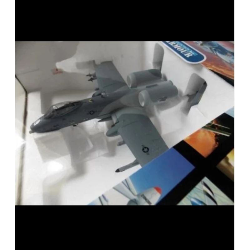 Franklin Mint 1/100 – AV-8B Harrier – Avion Militaire 2001 – Édition Limitée (Occasion)