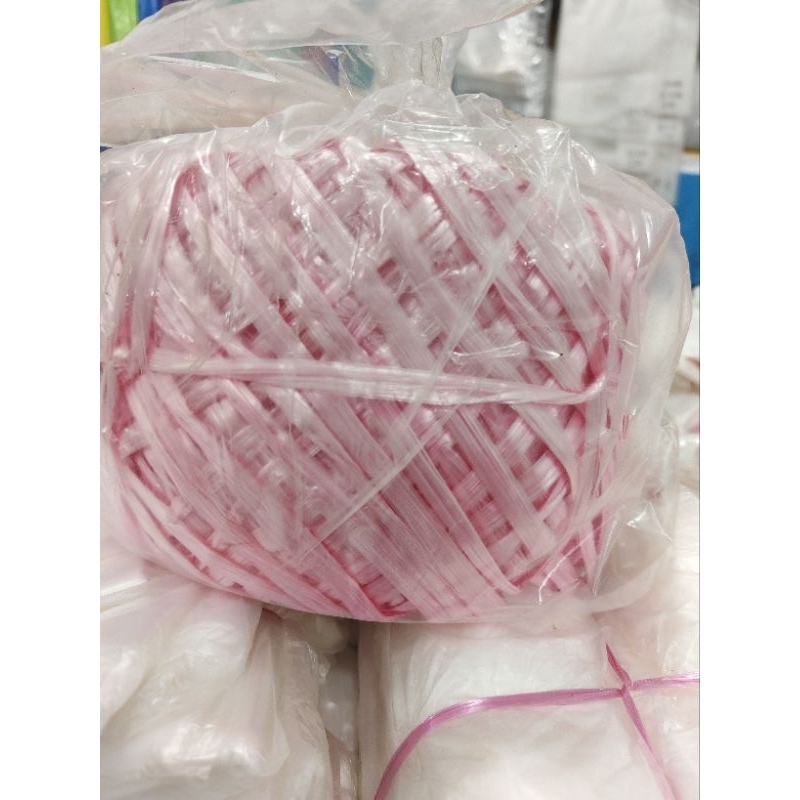 Jual Tali rafia 1 ball isi banyak buatan Malaysia | Shopee Indonesia