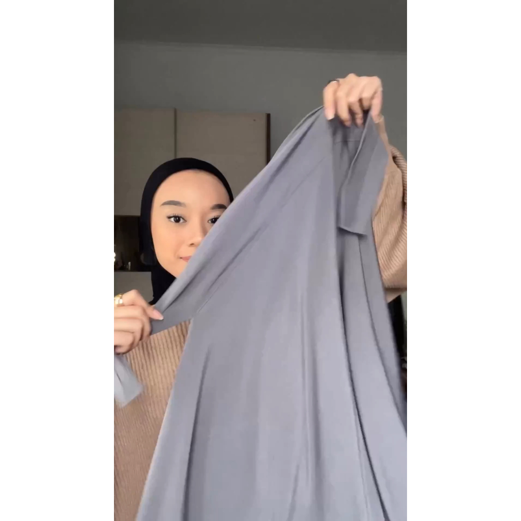 Hijab Segitiga Oval Tali Inara Jersey | Bergo Malay Segitiga Oval Tali Jersey
