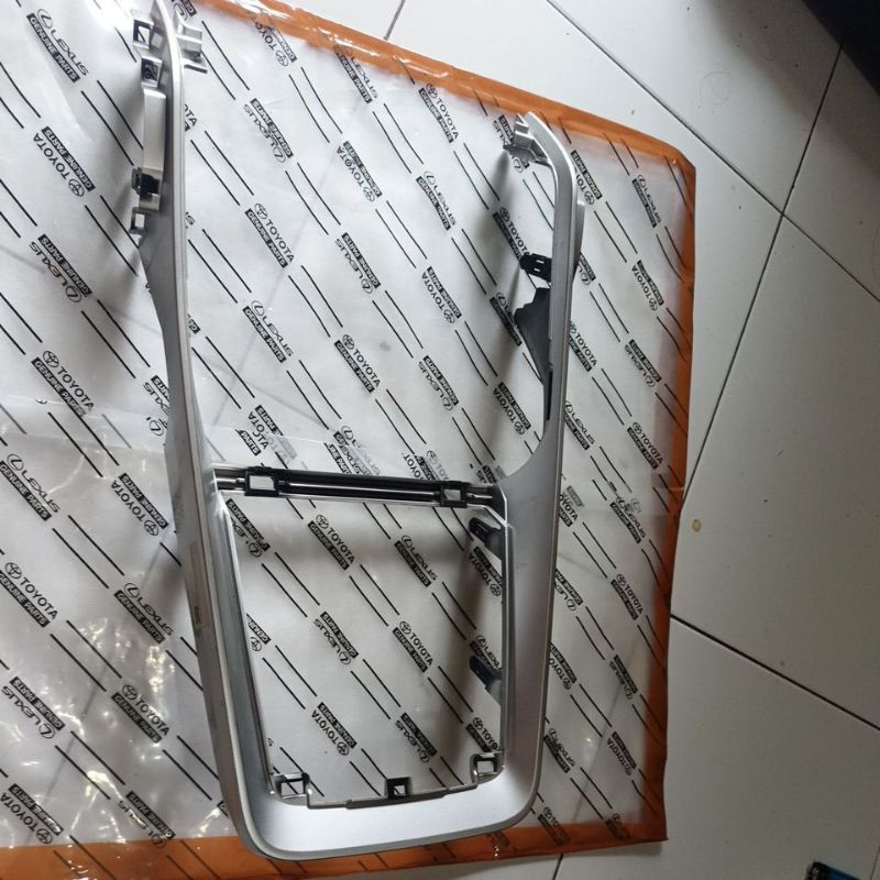 Jual panel consulbox Innova zenix original | Shopee Indonesia