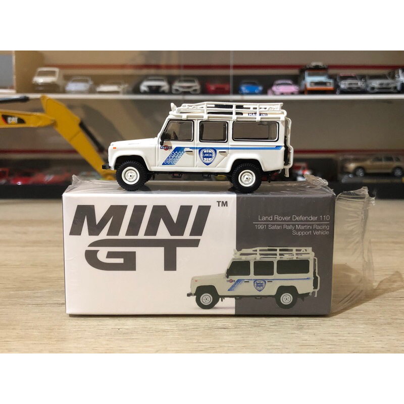 Jual Mini GT Land Rover Defender 110 1991 Safari Rally Martini Racing ...
