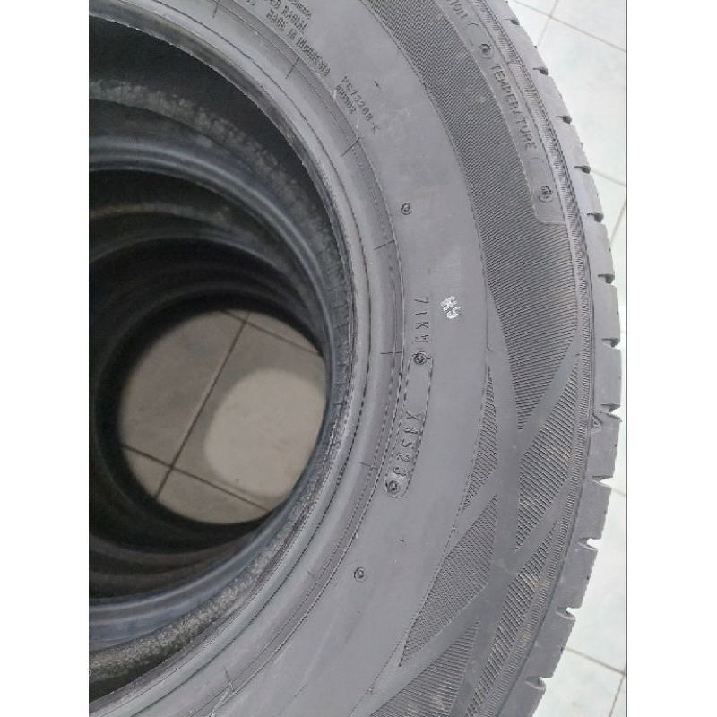 Jual ban mobil Innova Carnival Taruna panther 215/65 R15 Dunlop SpR1 ...