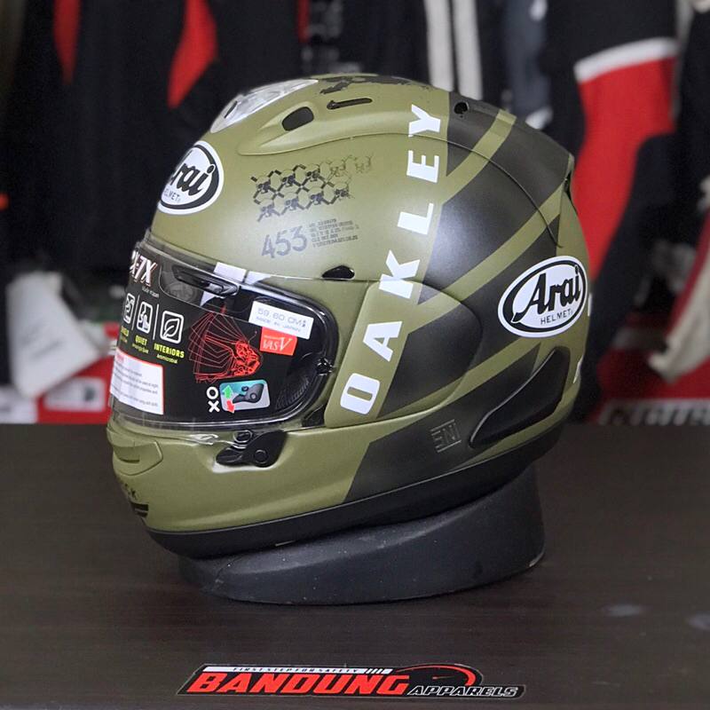 新グラフィック【ARAI RX-7X MAVERICK OAKLEY】を2025年1月上旬