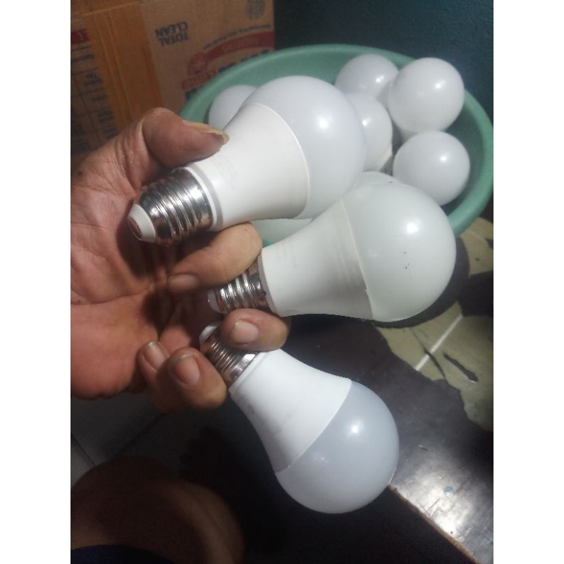 Jual lampu bohlan led bekas servisan non phili.. | Shopee Indonesia