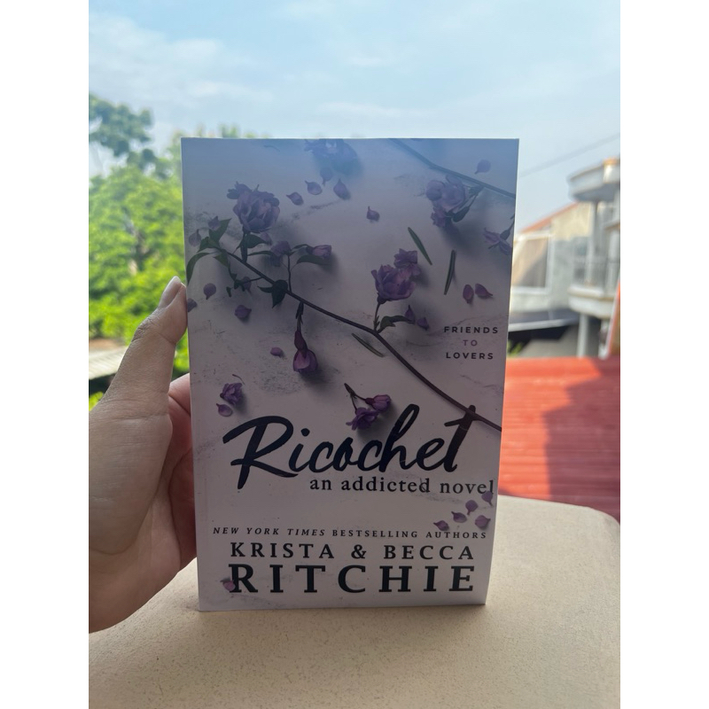 Jual Ricochet - Krista & Becca Ritchie | Shopee Indonesia