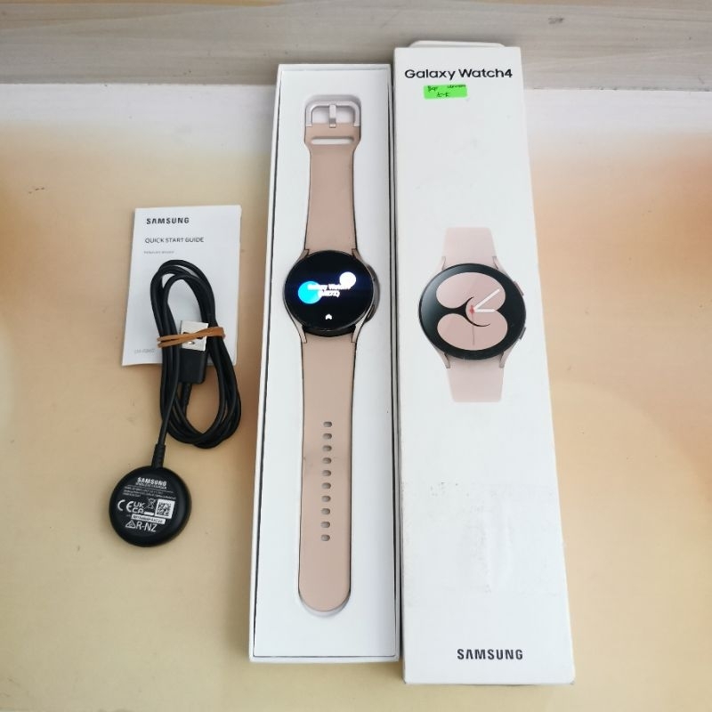 Jual Samsung Watch 4 40mm SM-R860 Bekas - Mulus - Fullset Resmi ...