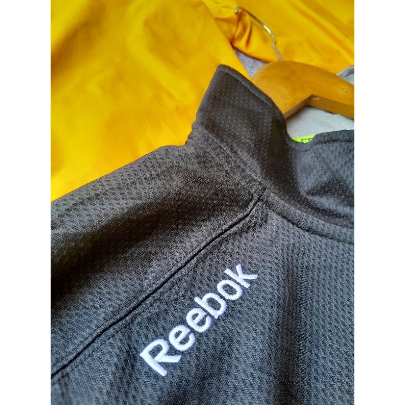 Jual REEBOK NHL CENTER ICE COLLECTION HALFZIP TRACKTOP | Shopee Indonesia