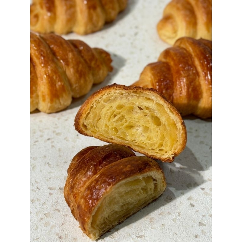 Jual Roti Croissant Varian Butter | Shopee Indonesia