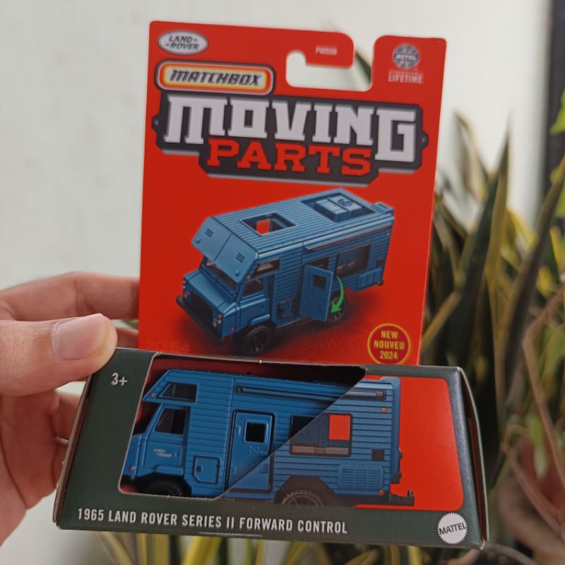 Jual Matchbox Moving Parts 1965 Land Rover Series II Forward Control ...