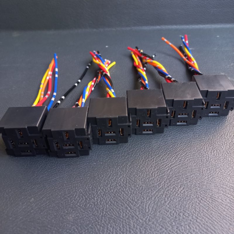 Jual Soket Relay 4 Pin / Soket Relay 5 Pin / Soket Relay Universal ...