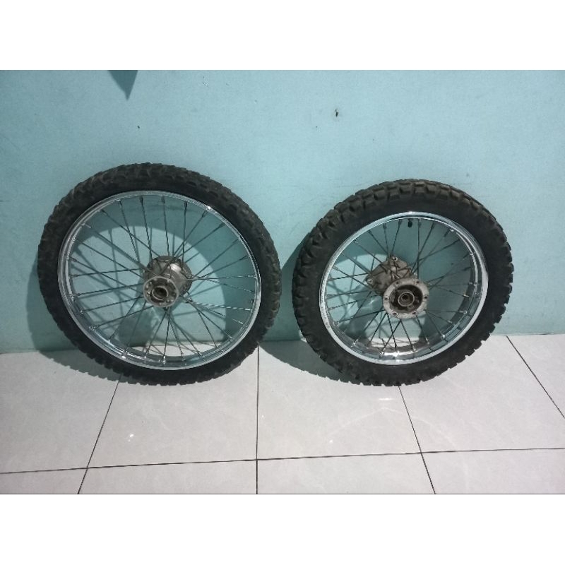 Jual roda wehelset kawasaki klx 150 ring 16 19 ori asli | Shopee Indonesia
