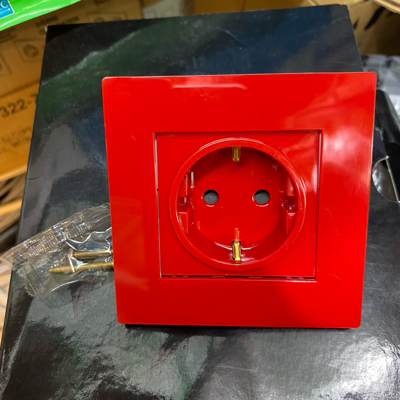 Jual Stop Kontak Boss B1000 B 1000 Merah | Shopee Indonesia
