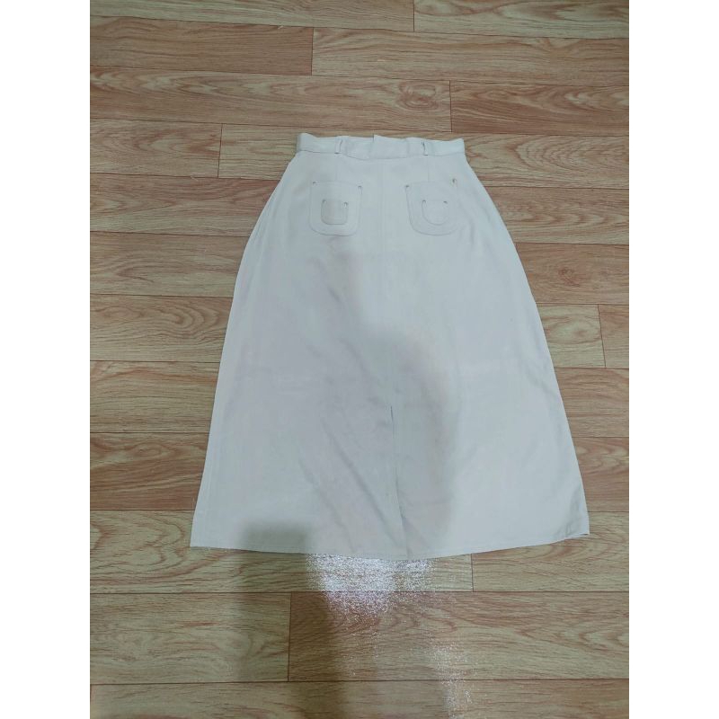 Jual PRELOVED ROK WANITA/ROK PEREMPUAN 3/4 PUTIH FORMAL CASUAL | Shopee ...