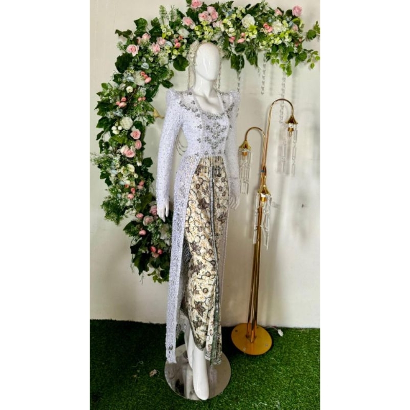 Jual kebaya akad putih /kebaya akad full mutiara semata kaki | Shopee ...