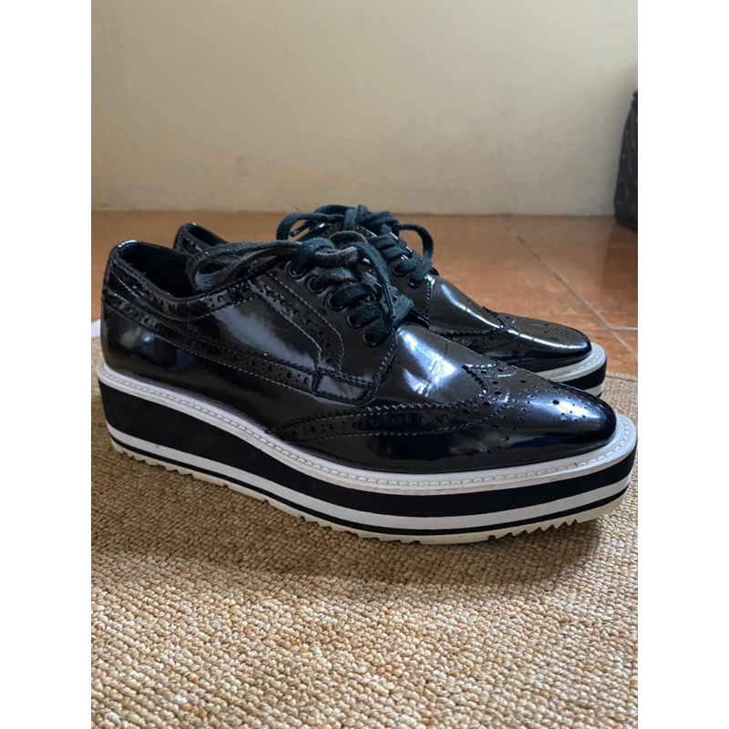 Jual Prada Sepatu Wanita Terlengkap & Harga Terbaru Juli 2026 | Shopee ...