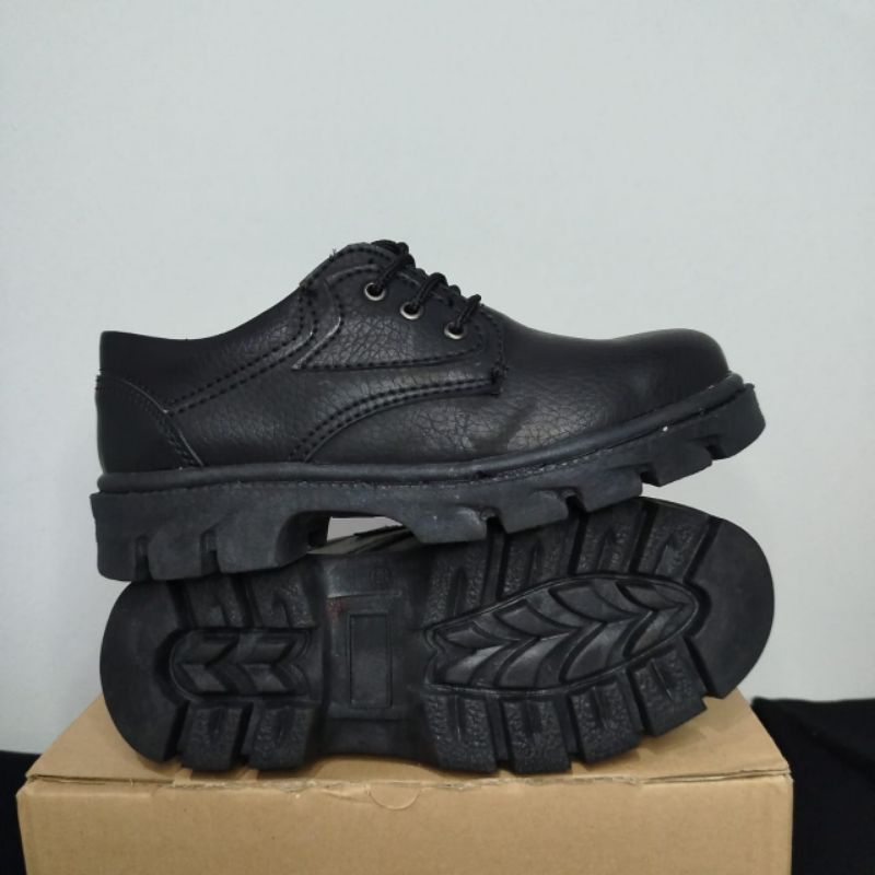 Jual Sepatu safety ujung besi | Shopee Indonesia