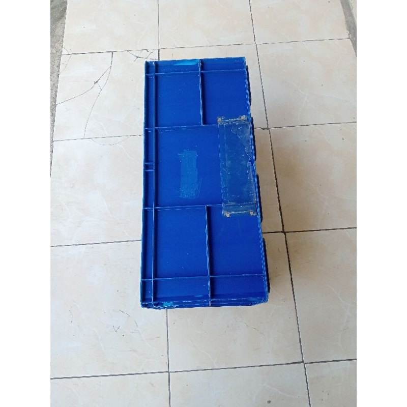 Jual box container 6656 size 67x33x28.cm bekas ready warna hijau & biru ...