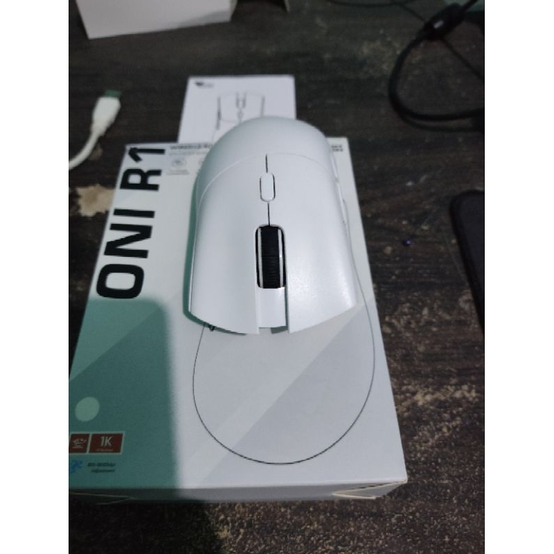 Jual VortexSeries ONI R1 LightWeight Ergonomic Wireless Gaming Mouse ...