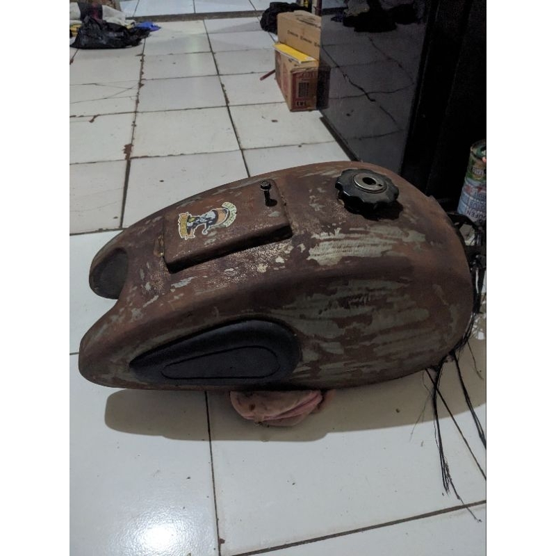 Jual tangki bmw R25 custom | Shopee Indonesia