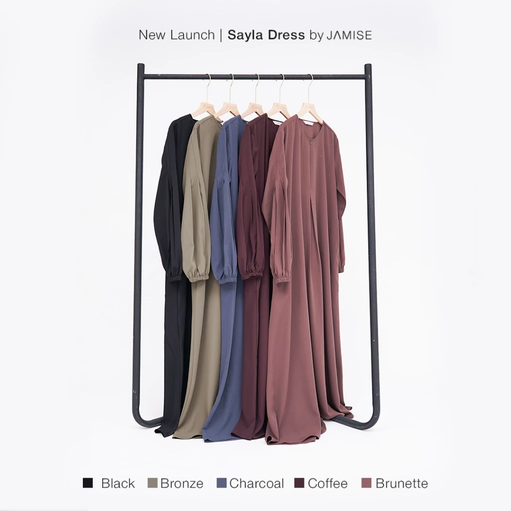 Tampilan Gamis Jamise Sayla Dress Abaya Simple Lengan Puff Karet dari depan