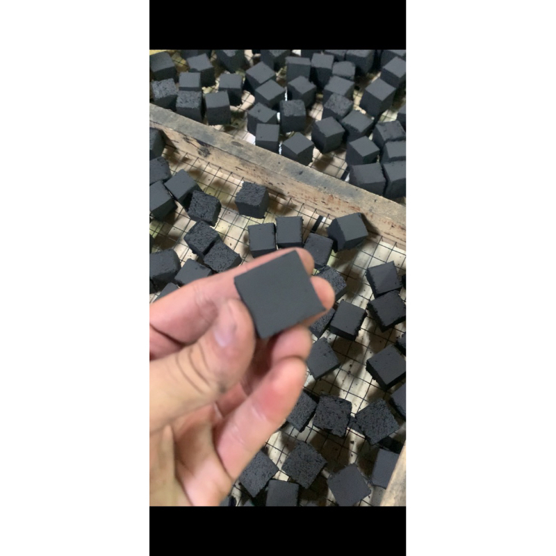 Jual Briket Cube Premium 2.5cm X 2.5cm Full arang batok isi 72 pcs ...