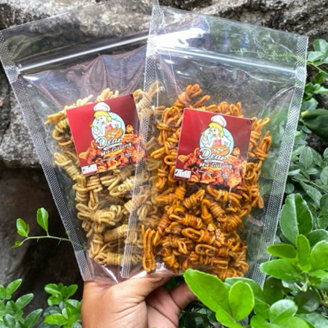 Jual Mie Gulung Snack Mielung Jajanan Cemilan Milung Pedas Daun Jeruk ...
