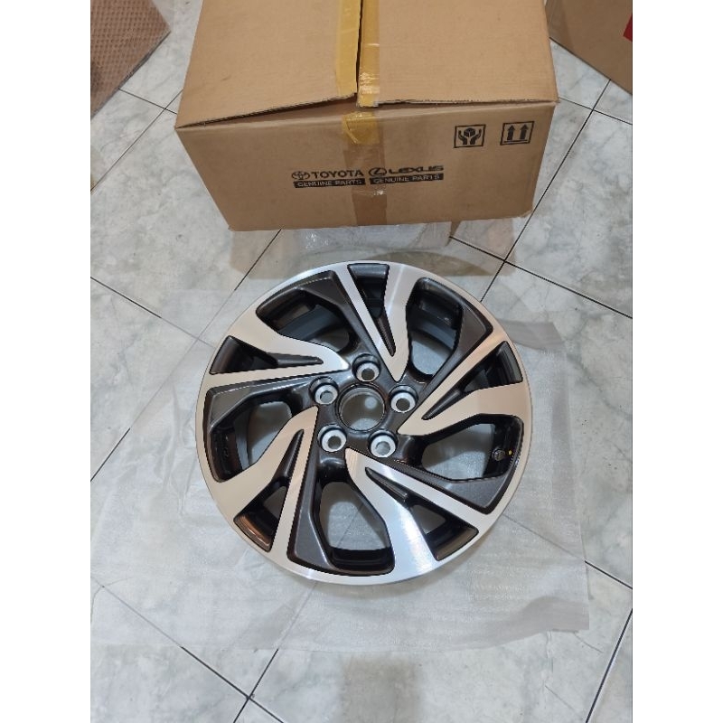 Jual velg toyota innova reborn 2021 2022 facelift ori toyota | Shopee ...