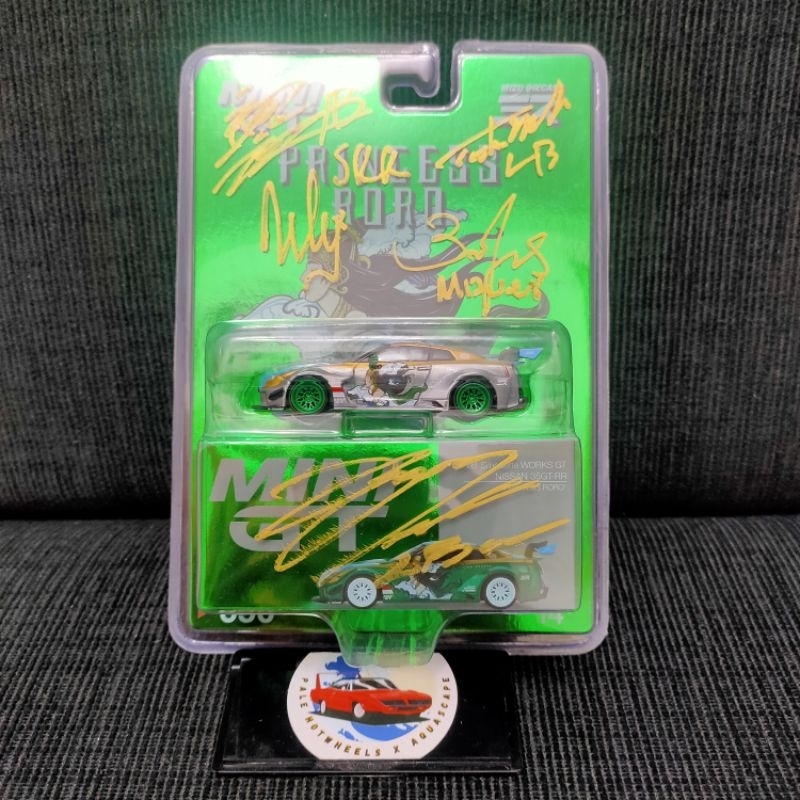 Jual MINI GT LB SILHOUETTE WORKS GT NISSAN 35 GT RR PRINCESS RORO CHASE ...