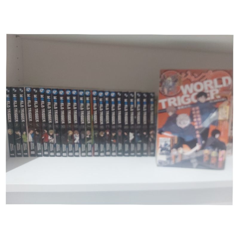Jual Satu set komik World Trigger English version Vol. 9-16 + Jump SQ ...