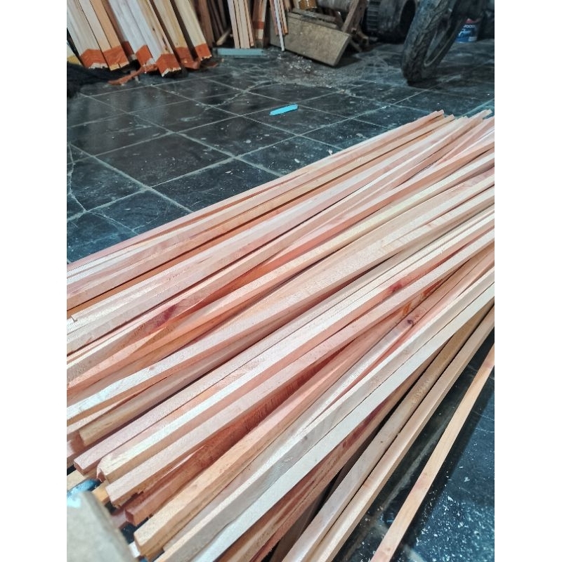 Jual 10 batang list/Reng 1x1x100cm kayu mahoni bahan kerajinan serut ...