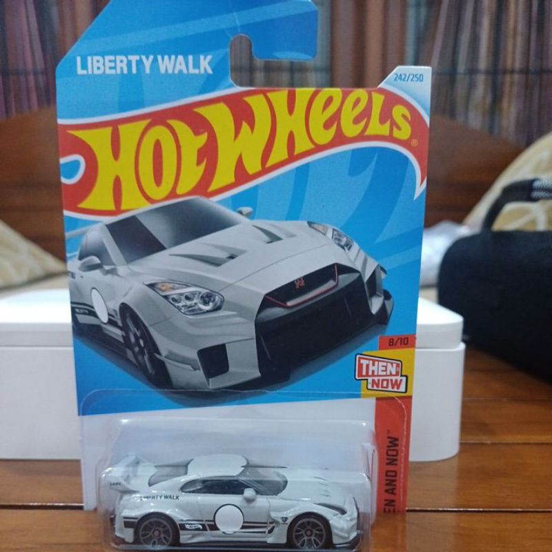 Jual Hot wheels LBWK LB silhouette works nissan GTR R35 abu2 | Shopee ...