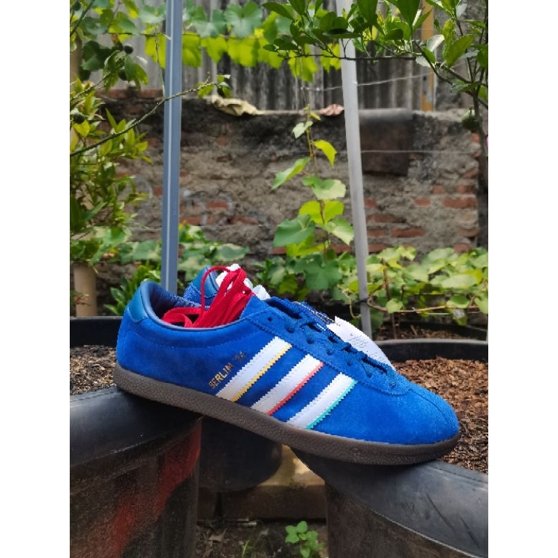 adidas Berlin 24 Shoes - Blue | adidas Deutschland