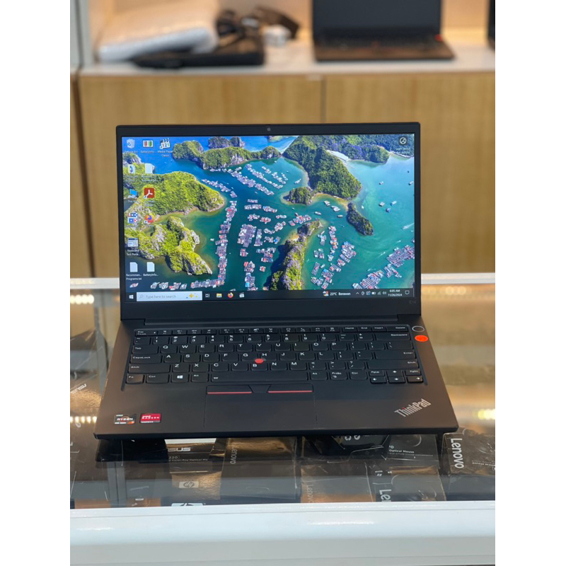 Jual laptop lenovo thinkpad ryzen 7 4700U ram 16gb Ssd 512 gb | Shopee ...