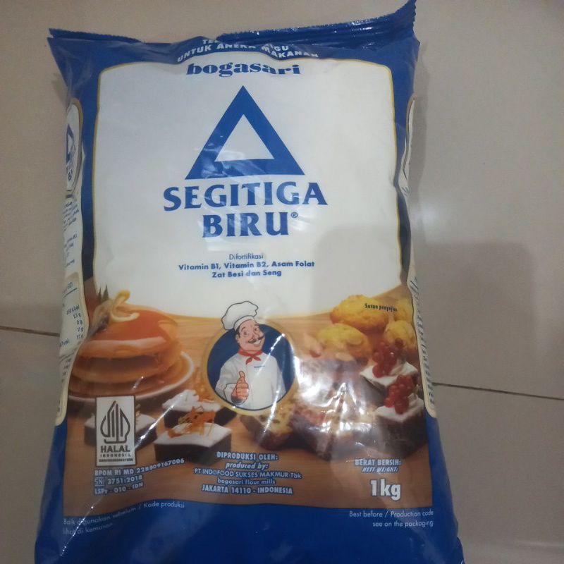 Jual Tepung Terigu segitiga biru 1kg-premium untuk roti dan kue ...