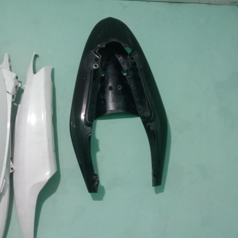 Jual cover kaper belakang ori original bajaj pulsar 135 LS bajaj pulsar ...