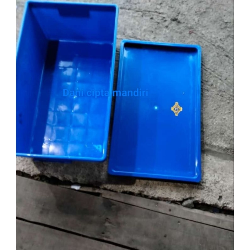 Jual box container rabbit.di lengkapi tutup type 7055, bkas | Shopee ...