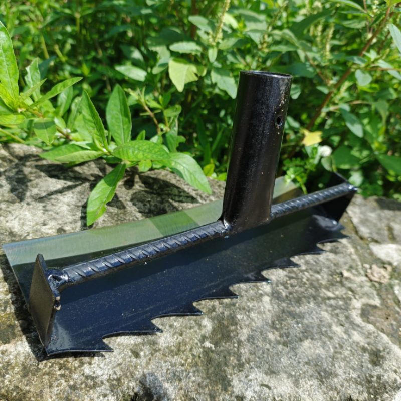 Jual CANGKUL GULMA PENGGARUK RUMPUT LIAR BAHAN BAJA GERGAJI SLENDANG ...