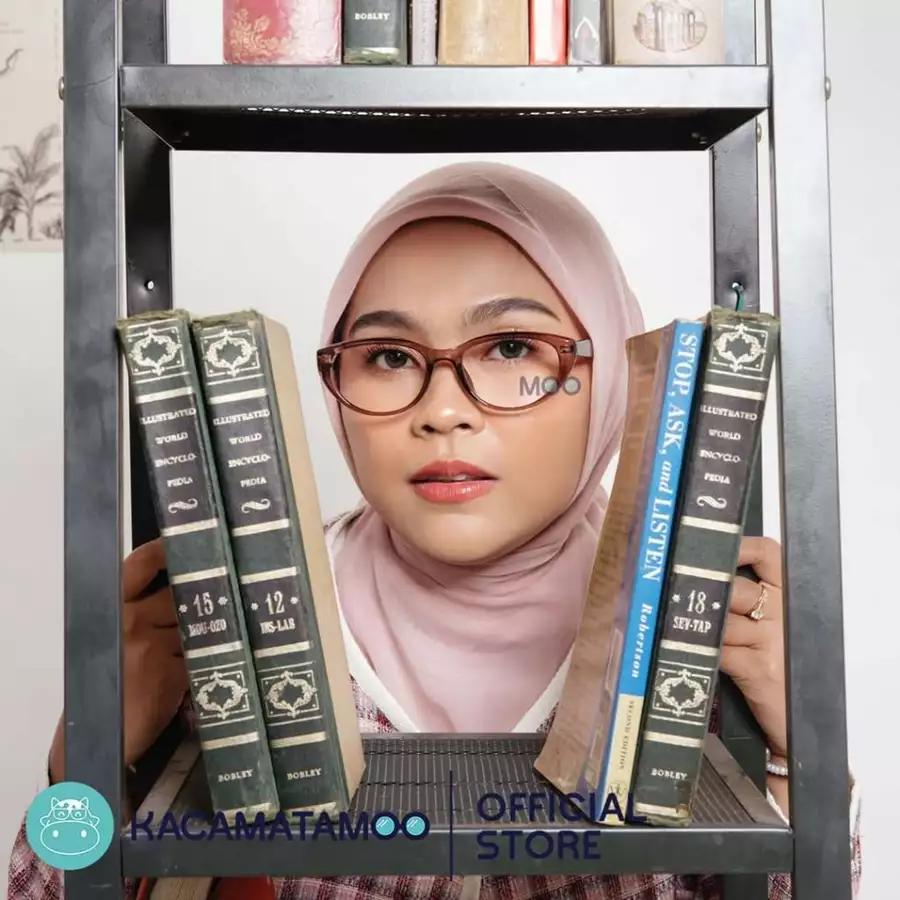 Cat Eye Frame