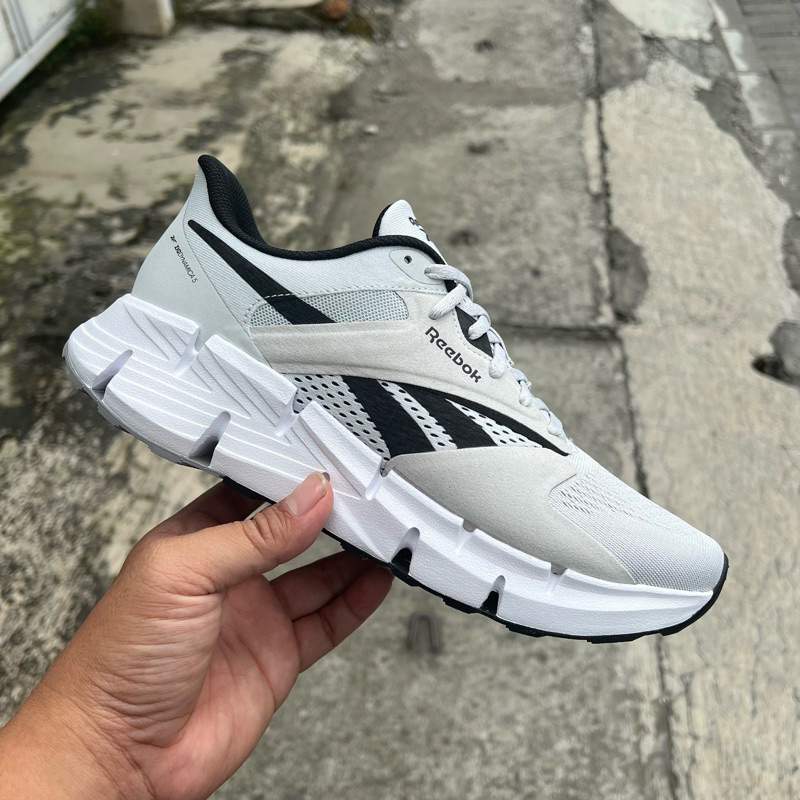 Jual Sepatu Running Reebok Zig Dynamica 5 ORIGINAL - Grey Black ...
