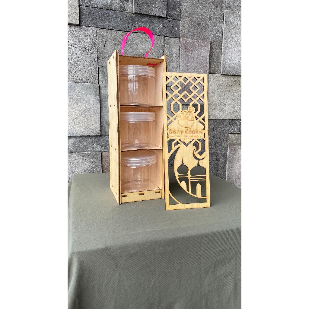 Jual BOX HAMPERS KUE KERING / box hampers lebaran / box parcel / box ...