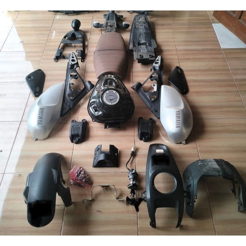 Jual Body fullsett XSR Original lengkap baut sett bracket dll | Shopee ...