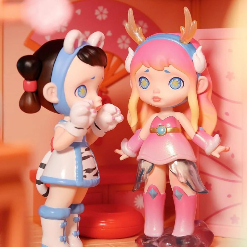 Jual Laura Chinese style kawaii Laura figure blind box original ...