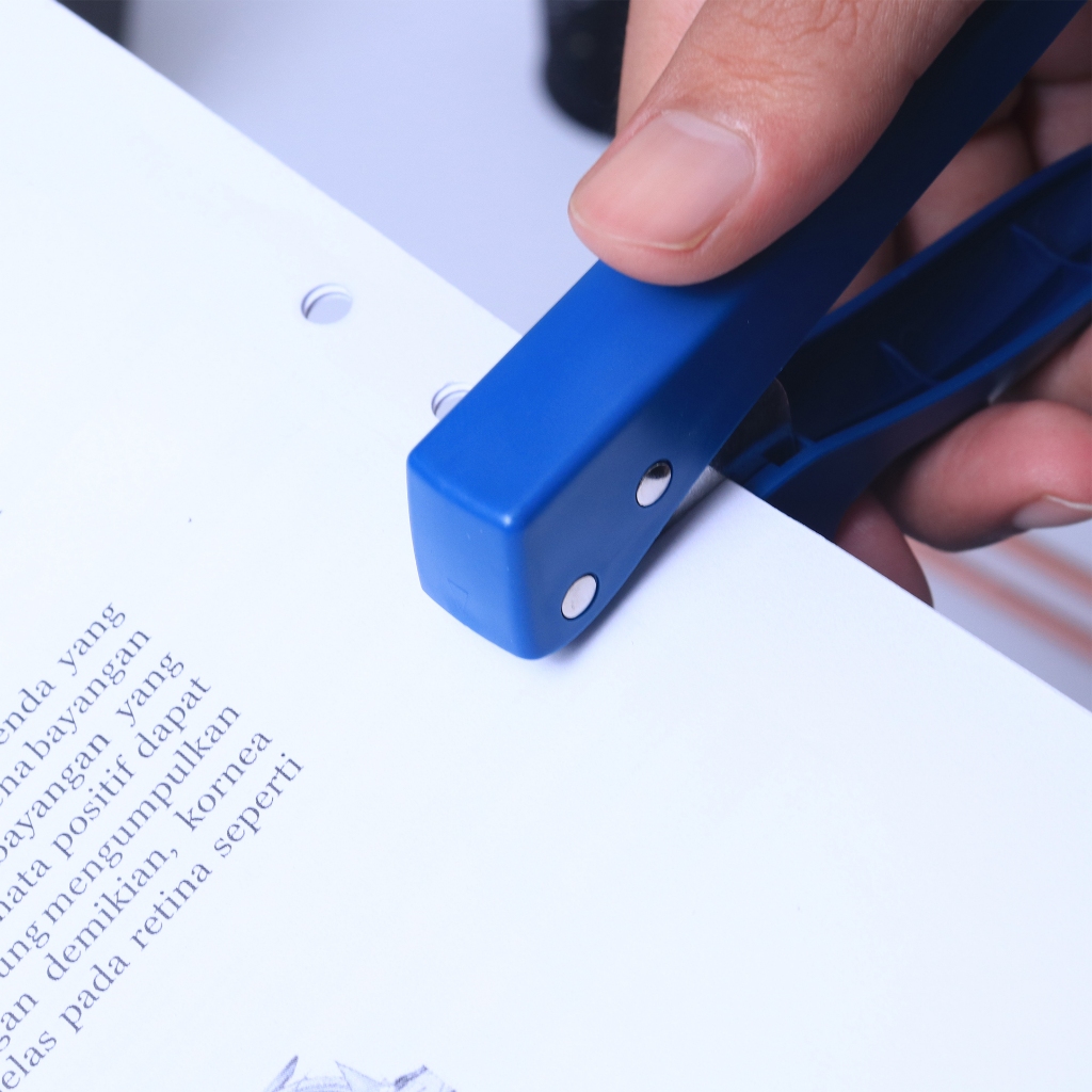 Bantex Pembolong Kertas 1 Lubang / Punch / Perforator Kapasitas 10 Lembar BD6101 (3)