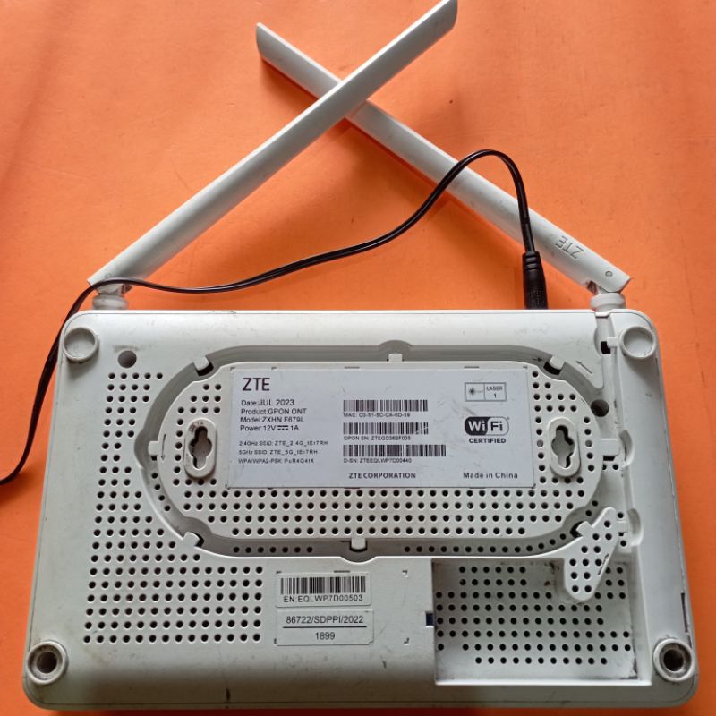 Jual ZTE ZXHN F679L GPON ONT ROUTER WIRELESS | Shopee Indonesia