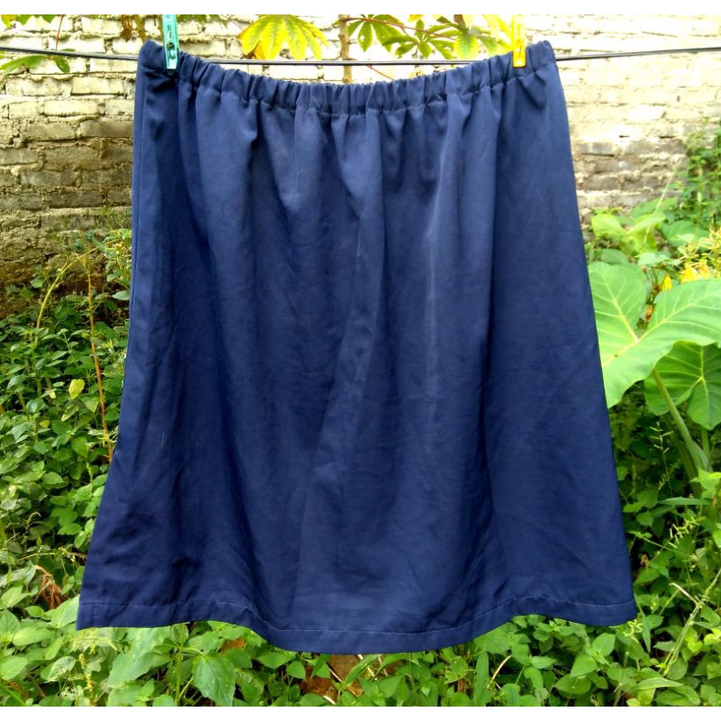 Jual Rok Simple Biru Dongker JUMBO Besar Polos Preloved | Shopee Indonesia