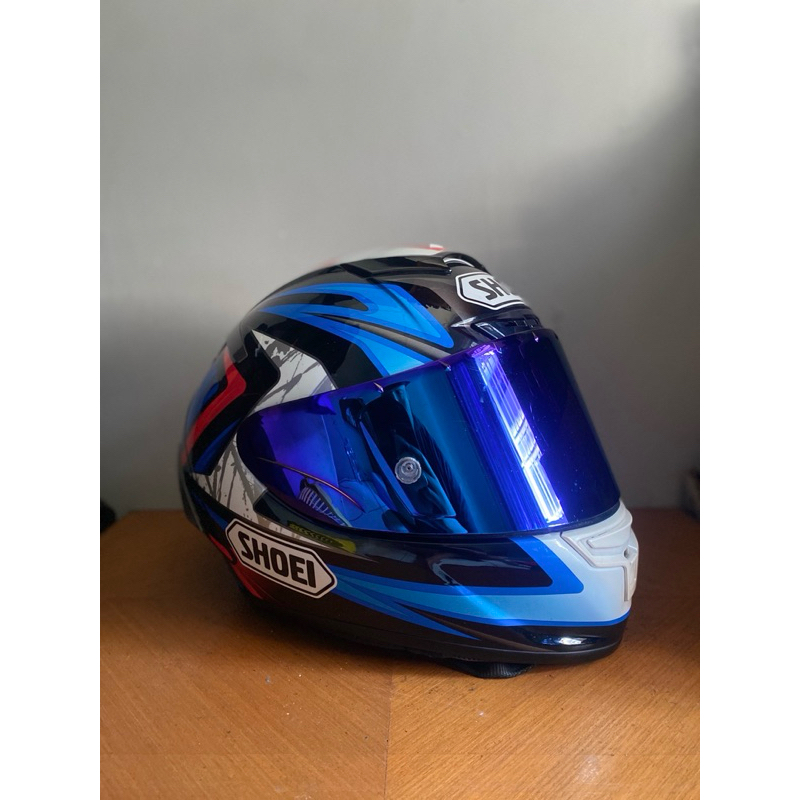 best snowboard helmet mips 10 Best Snowboard Helmets to Wear on the Mountain