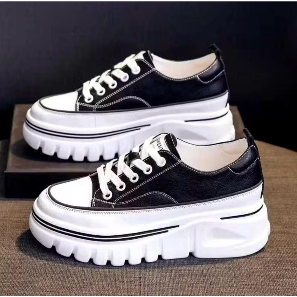 Jual Sepatu Sneakers Wanita Canvas Bertali Terbaru Terkini Termurah ...