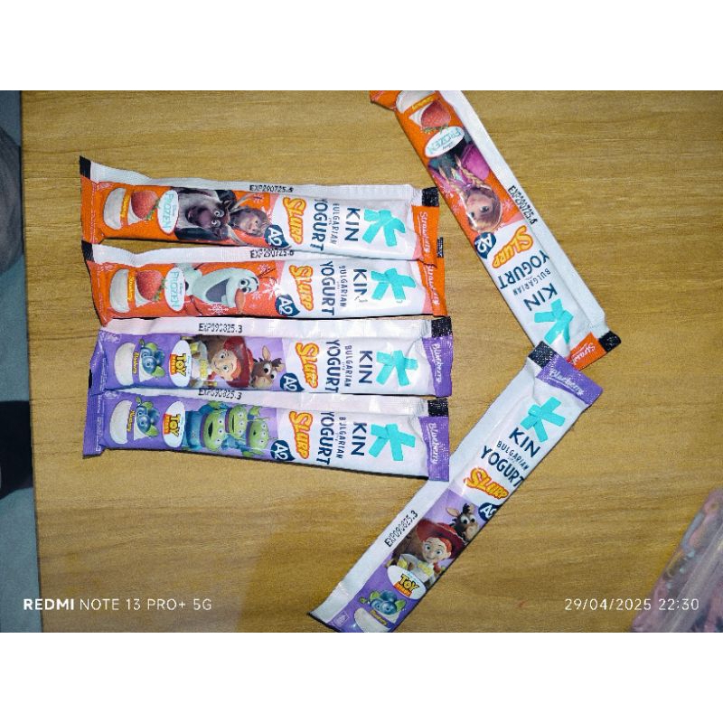 Jual Yogurt stick Slurp Kin | Shopee Indonesia