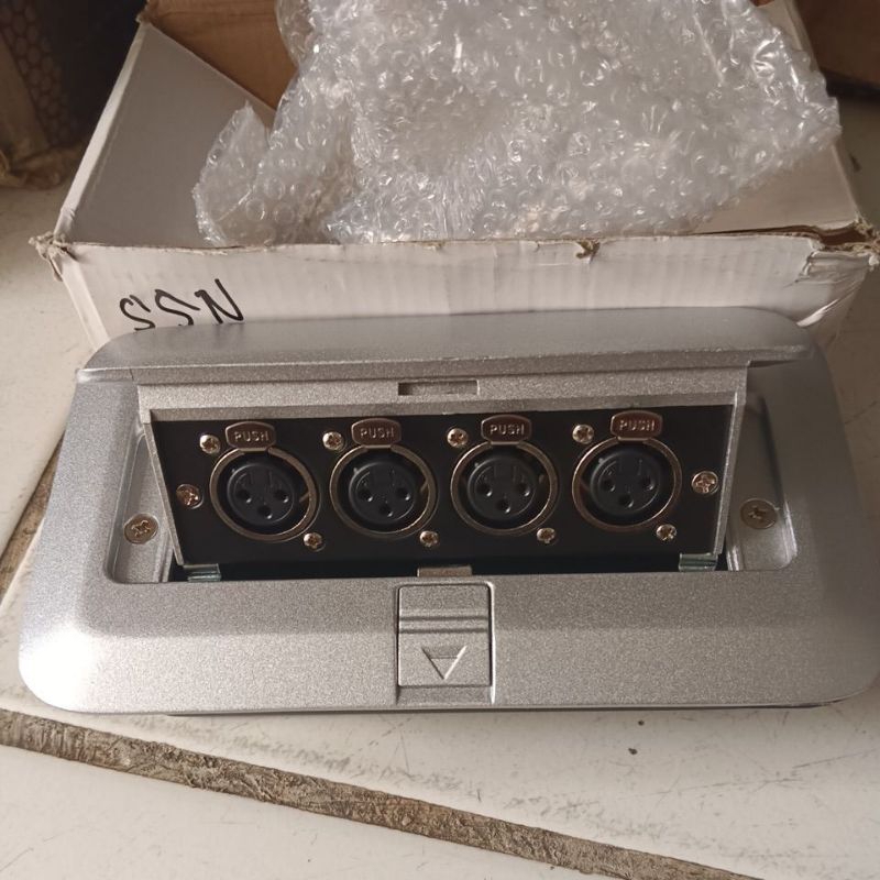 Jual panel tanam xrl female 4port box lantai xrl canon | Shopee Indonesia