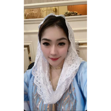 Hijab Instan Brukat Ala Ibu Pejabat
